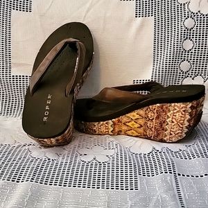 ROPER size 7 womans sandals